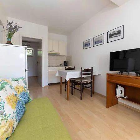 In With One-bedroom 6 * Crikvenica
