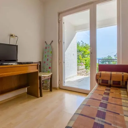 Apartment In Crikvenica With One-bedroom 6 Dramalj