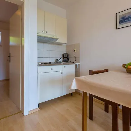 In With One-bedroom 6 * Crikvenica